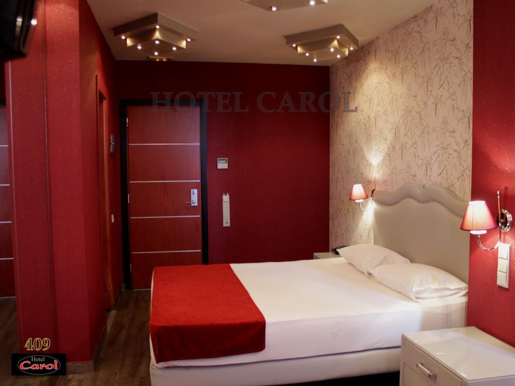 Carol Hotel Piraeus Exterior photo