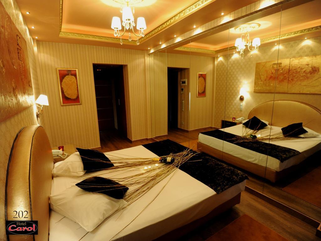 Carol Hotel Piraeus Exterior photo
