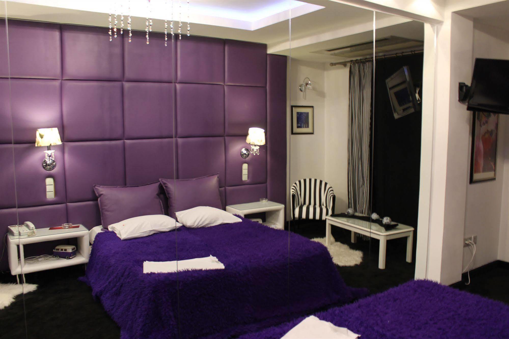 Carol Hotel Piraeus Exterior photo